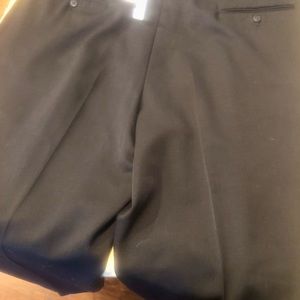 RBM mens 42 x 32 pleated 100% wool trouser.